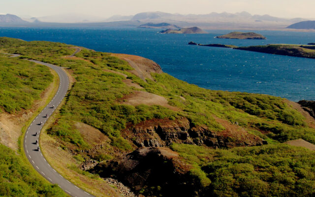 2025-04-15_DRE-Travel-Adventures-Islanda-Road-editorial-img-wide-1330x768